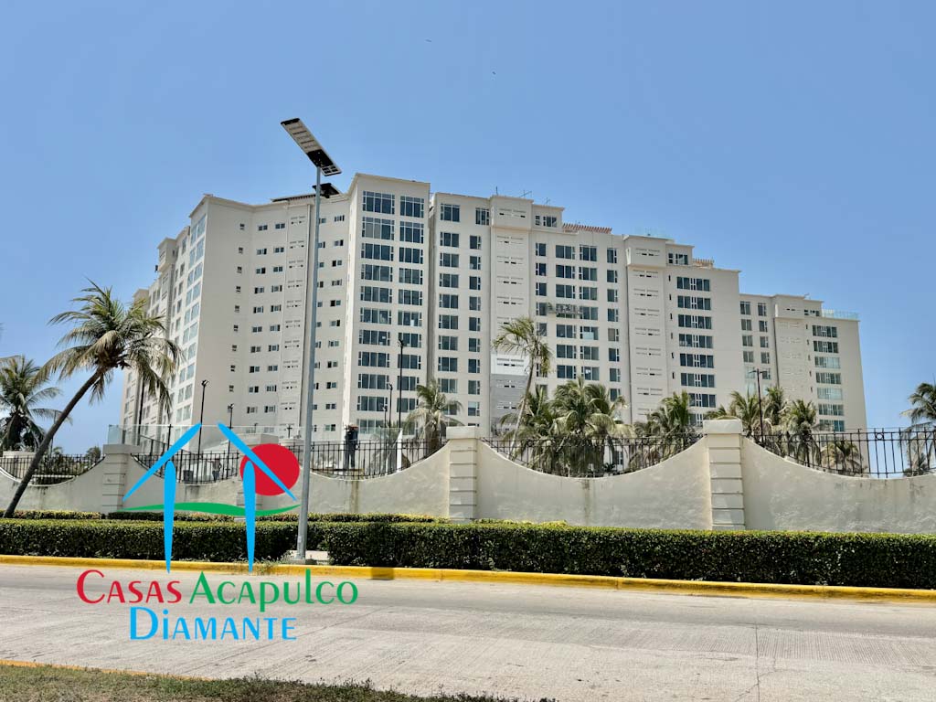 Maralago - Entrada y fachadas 6